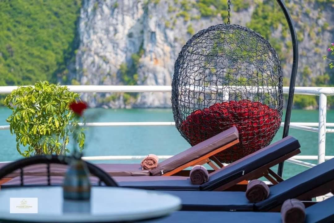 Cat Ba Valentine Hotel Dong Khe Sau 外观 照片